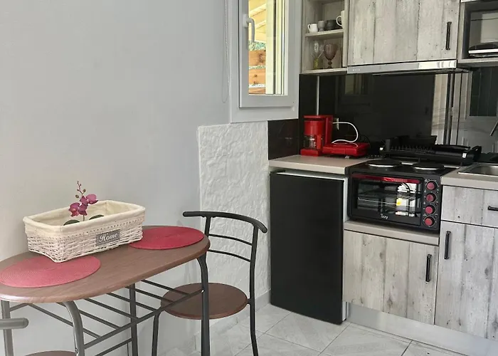 Nina's & Mara's Lygia (Lefkada)